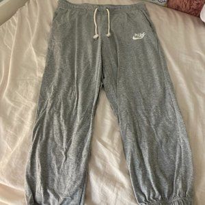 Nike Sweatpants Cropped